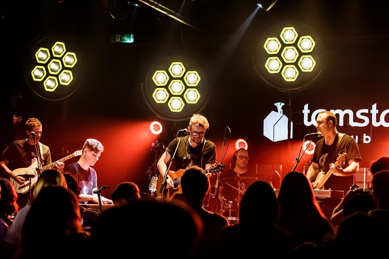 Su „Biplan“ pasirodė ir grupės nario S. Savčenko sūnus A. Savčenko (antras iš kairės)