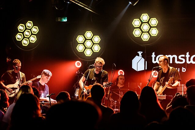 Su „Biplan“ pasirodė ir grupės nario S. Savčenko sūnus A. Savčenko (antras iš kairės)