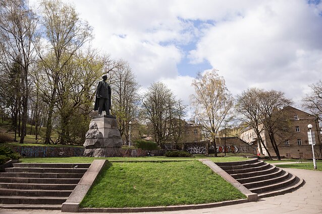 Petro Cvirkos skveras Vilniuje Petro Cvirkos skveras Vilniuje