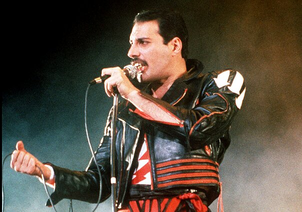  Freddie Mercury