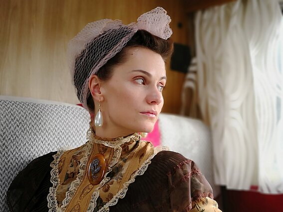Dainininkė Jurga serialo filmavimo aikštelėje