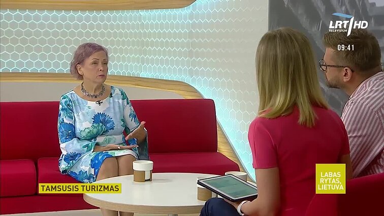 Pasaulyje populiarėja tamsusis turizmas: ar ryžtumėtės naktinei kelionei į Aušvicą?