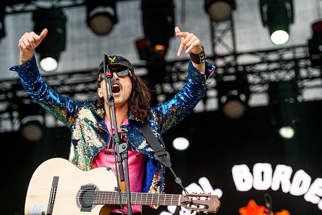 „Gogol Bordello“ „Gogol Bordello“