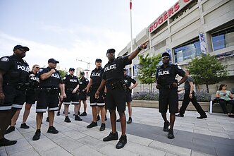 Kanados policijos pareigūnai (asociatyvi)