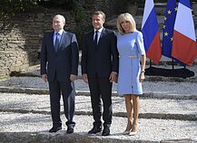 Emmanuelis Macronas ir Vladimiras Putinas 