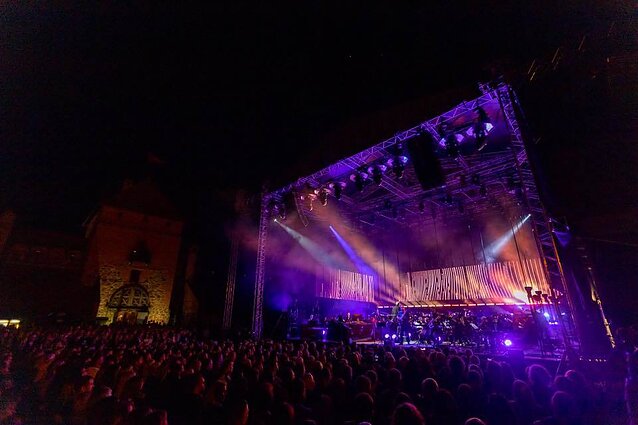 „Ten Walls“ ir Lietuvos valstybinio simfoninio orkestro unikalus koncertas „Symphony“  koncerto akimirkos