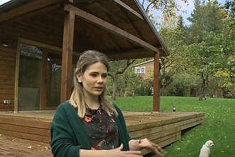 Sodo namelis užmiestyje virto poros svajonių namais