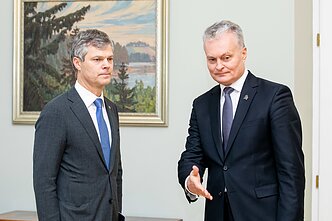 Susitiko Gitanas Nausėda ir Darius Jauniškis