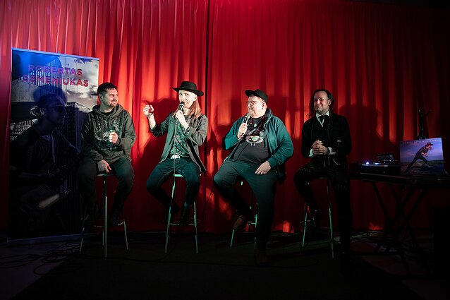 Roberto Semeniuko albumo pristatymo akimirka