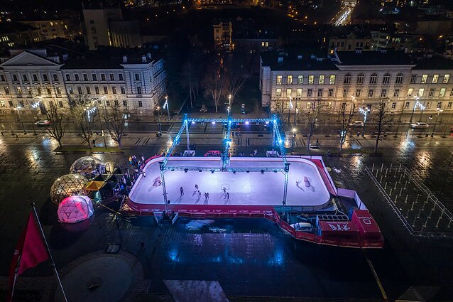 Čiuožykla Lukiškių aikštėje
