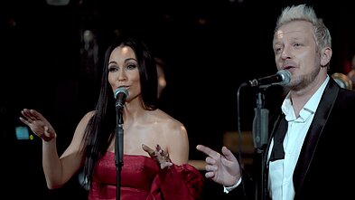 Kadras iš vaizdo klipo