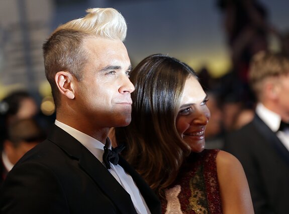 Robbie Williams su žmona Ayda Field Robbie Williams su žmona Ayda Field