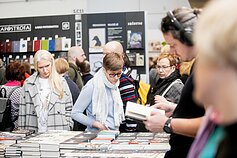 Antroji Knygų mugės diena