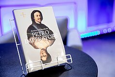 Kristinos Sabaliauskaitės knygos „Petro imperatorė“ pristatymas Knygų mugėje 2020 Kristinos Sabaliauskaitės knygos „Petro imperatorė“ pristatymas Knygų mugėje 2020