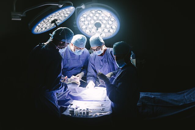 Medicina / operacija / operacinė/ gydymas / medikai / gydytojai / ligoninė