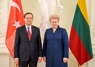 Gökhanas Turanas ir Dalia Grybauskaitė 