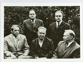 A. Sniečkus (dešinėje) ir SSRS MT pirmininkas A. Kosyginas (viduryje) poilsio metu Palangoje 1972 m. 
