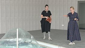 Nomeda Marčėnaitė savanoriauja