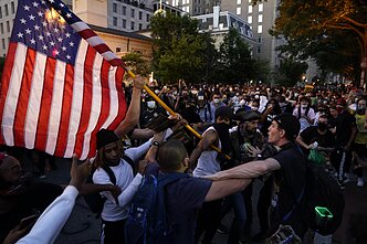 JAV tęsiasi protestai prieš policiją dėl George'o Floyd‘o mirties