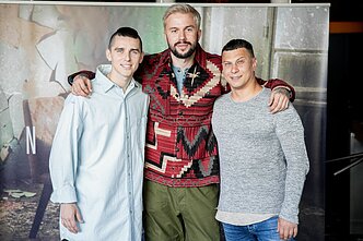 D. Montvydas, klipo režisierius J. Tichonovas (centre) ir operatorius J. Gavrinas