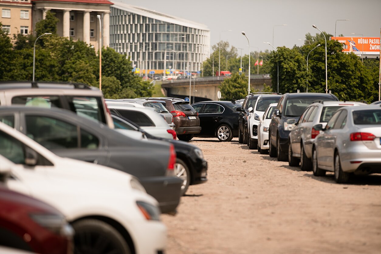 Automobilių stovėjimo aikštelė Automobilių stovėjimo aikštelė
