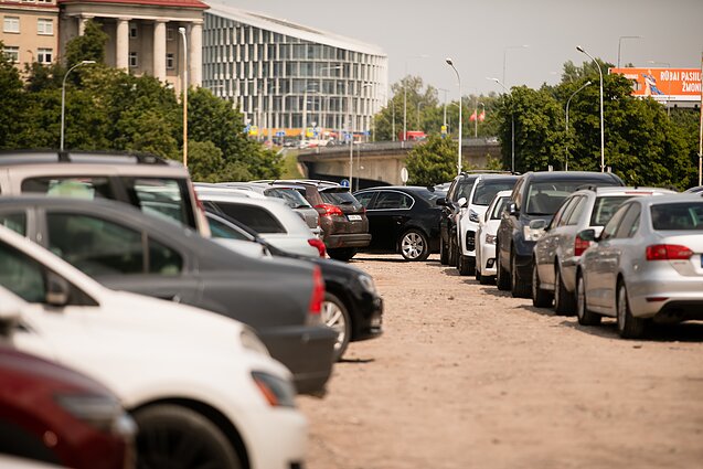 Automobilių stovėjimo aikštelė Automobilių stovėjimo aikštelė