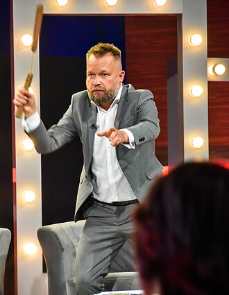 Į LRT TELEVIZIJOS eterį sugrįžta laida „Vakarėja“