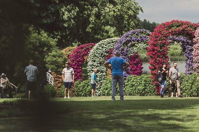 Pakruojo dvare vyksta gėlių festivalis
