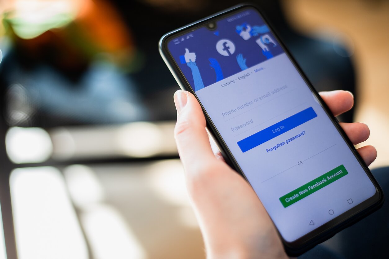 Facebook; socialiniai tinklai Facebook; socialiniai tinklai