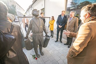Romualdo Kvinto skulptūra „Vandens nešėjas“ Romualdo Kvinto skulptūra „Vandens nešėjas“