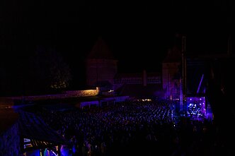 Ten Walls ir LVSO koncerto akimirka