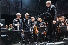 Ten Walls ir LVSO koncerto akimirka