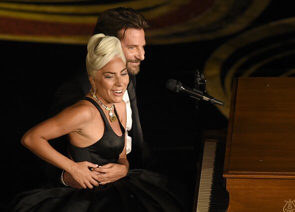 Bradley Cooperis ir Lady Gaga