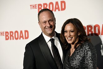 Kamala Harris ir jos vyras Douglas Emhoffas