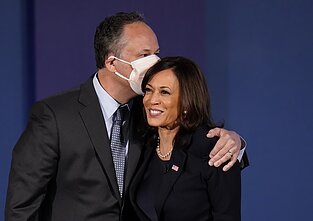 Kamala Harris ir jos vyras Douglas Emhoffas