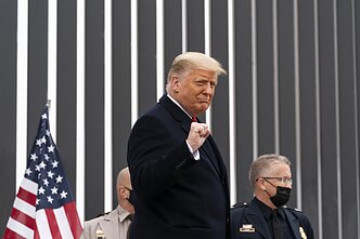 D. Trumpas