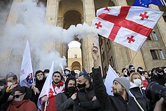 Protestai Tbilisyje prieš Sakartvelo opozicionieriaus Nikanoro Melijos sulaikymą