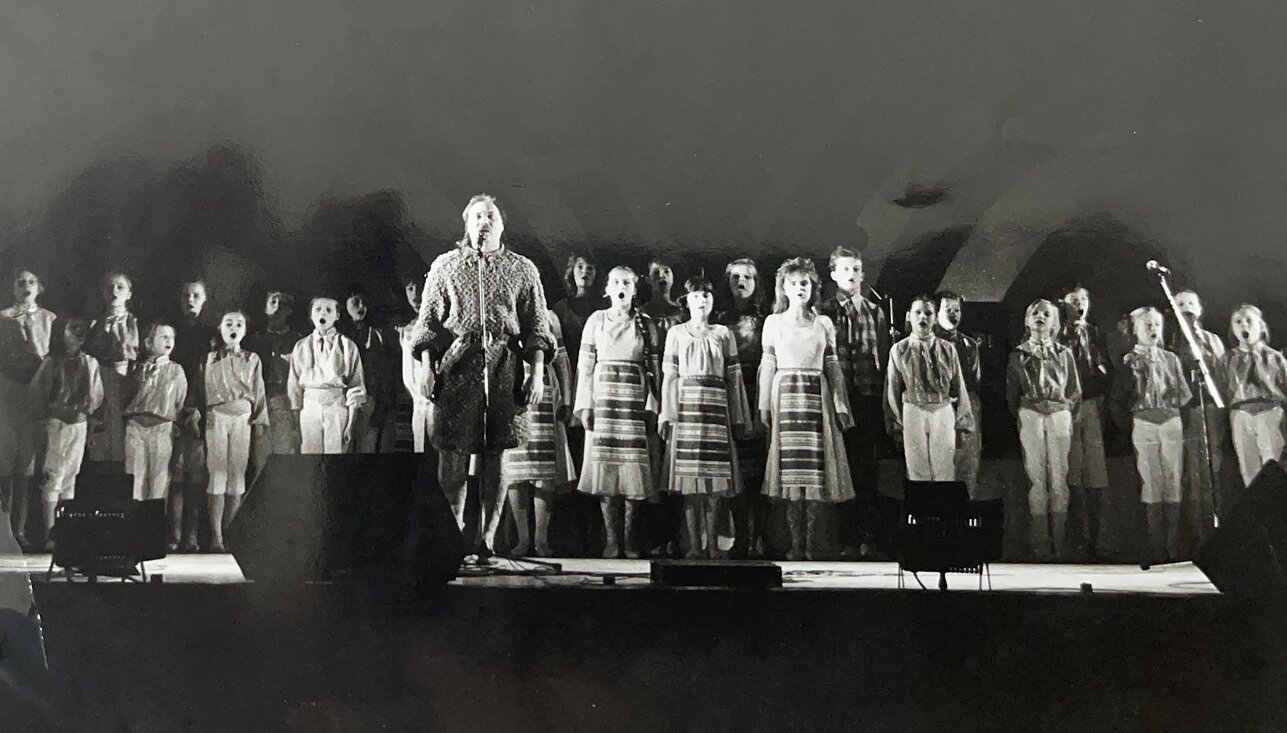 Vaikų choras su G. Tautkumi 1989-aisiais