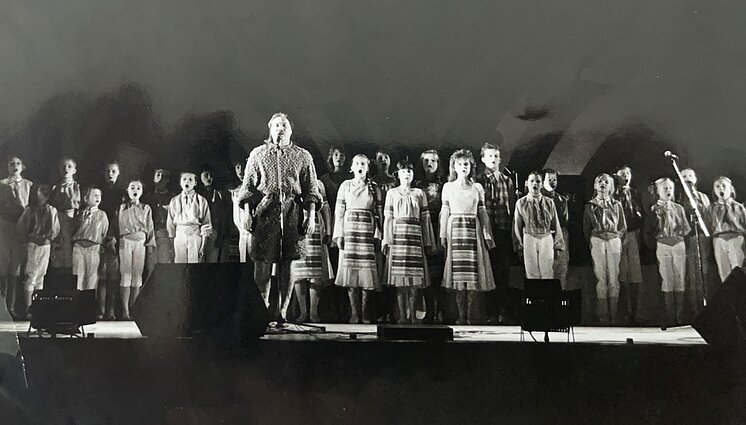 Vaikų choras su G. Tautkumi 1989-aisiais