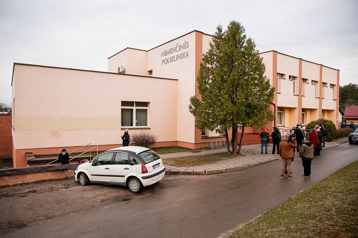 Nemenčinės poliklinika