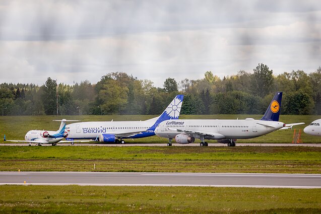 Lėktuvai. Asociatyvi