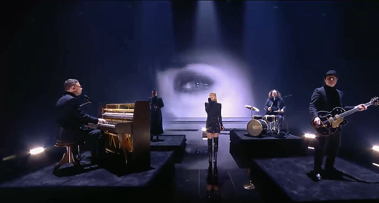 Eurovizija 2021. Pirmasis pusfinalis. Belgija. „Hooverphonic“ – „The Wrong Place“