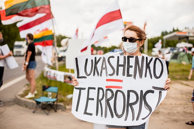 Baltarusijos aktyvistai Lietuvoje surengė protestą, kurio tikslas – užblokuoti judėjimą į Baltarusiją ir iš jos per Medininkų pasienio punktą
