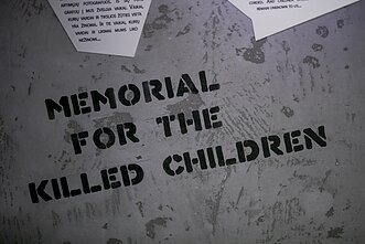 Tolerancijos centro nuolatinė ekspozicija „Išsigelbėjęs Lietuvos žydų vaikas pasakoja apie Šoa“ Tolerancijos centro nuolatinė ekspozicija „Išsigelbėjęs Lietuvos žydų vaikas pasakoja apie Šoa“