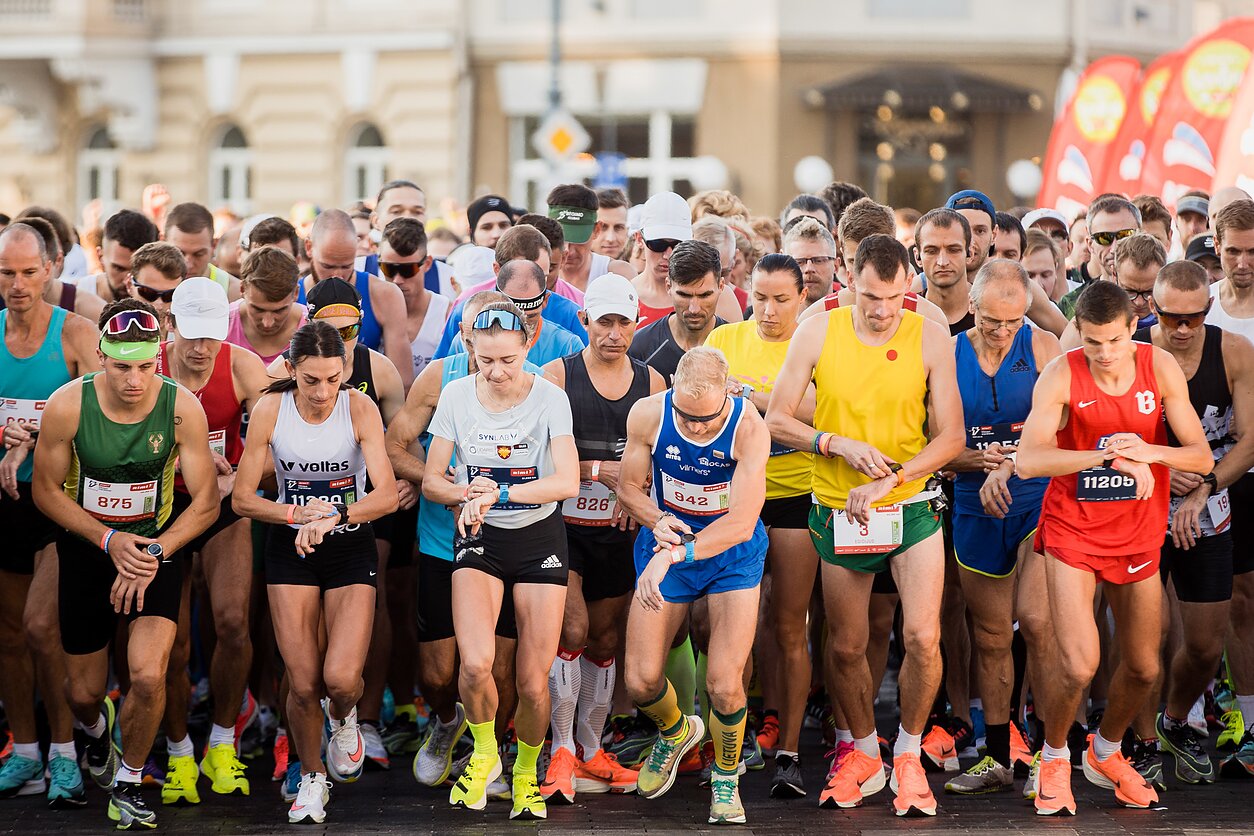A marathon in Vilnius (associative) A marathon in Vilnius (associative)