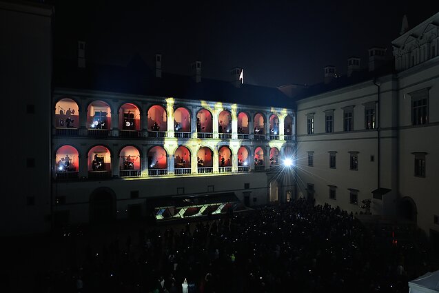 „Valdovu rūmai“