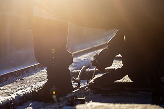Stasylų geležinkelio pasienio kontroles punkte tikrinami „Belaruskalij“ vagonai