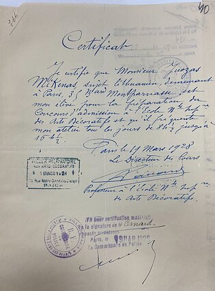 Aukštosios nacionalinės dekoratyvinės dailės mokyklos prof. Canard`o pažyma, kad Juozas Mikėnas kasdien nuo 8:30 iki 15:30 val. lanko kursus, rengiančius stojamiesiems egzaminams į šią mokyklą (1928) Aukštosios nacionalinės dekoratyvinės dailės mokyklos prof. Canard`o pažyma, kad Juozas Mikėnas kasdien nuo 8:30 iki 15:30 val. lanko kursus, rengiančius stojamiesiems egzaminams į šią mokyklą (1928)