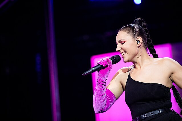 Eurovizija 2022. I pusfinalis. „Queens of Roses“ – „Washing Machine“