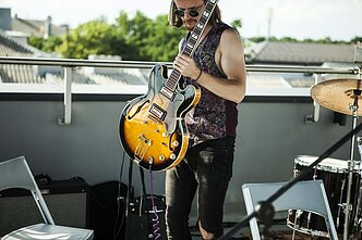 „Hilbillies With Guns“